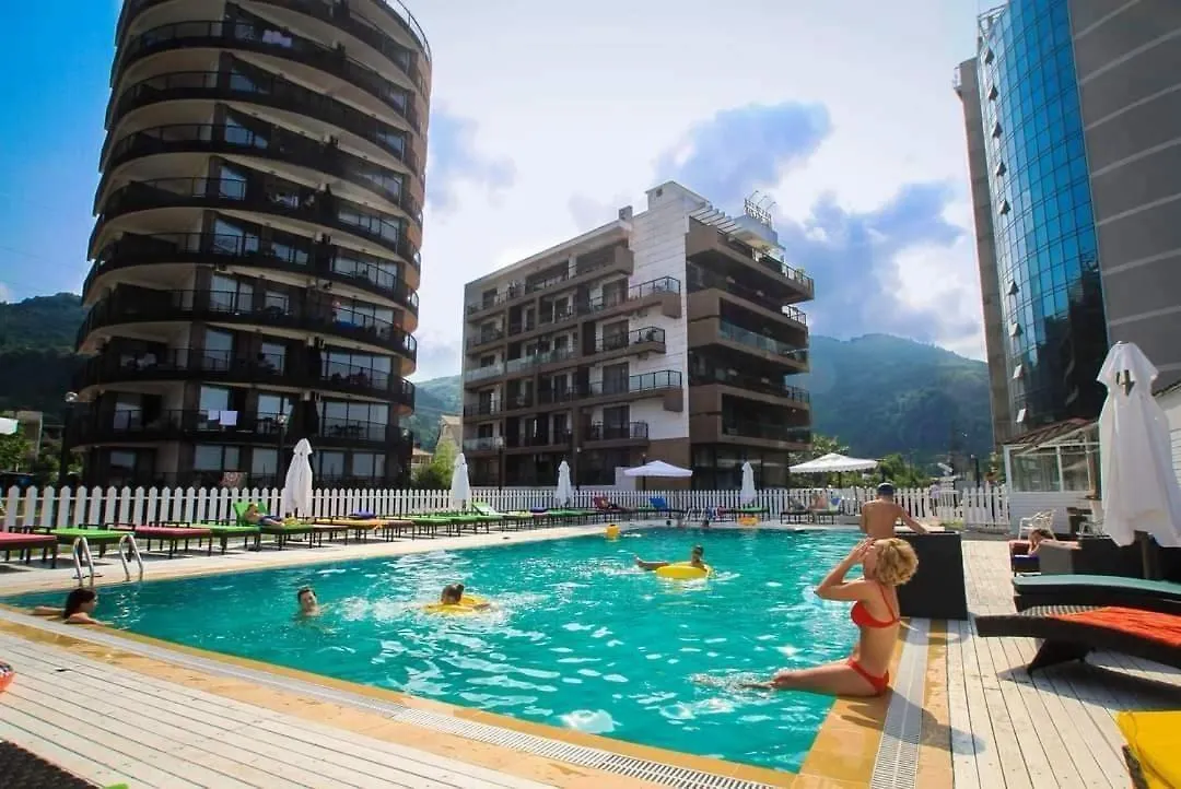 Gonio Beachfront - Mgzavrebi Sea View 바투미 0*,  조지아